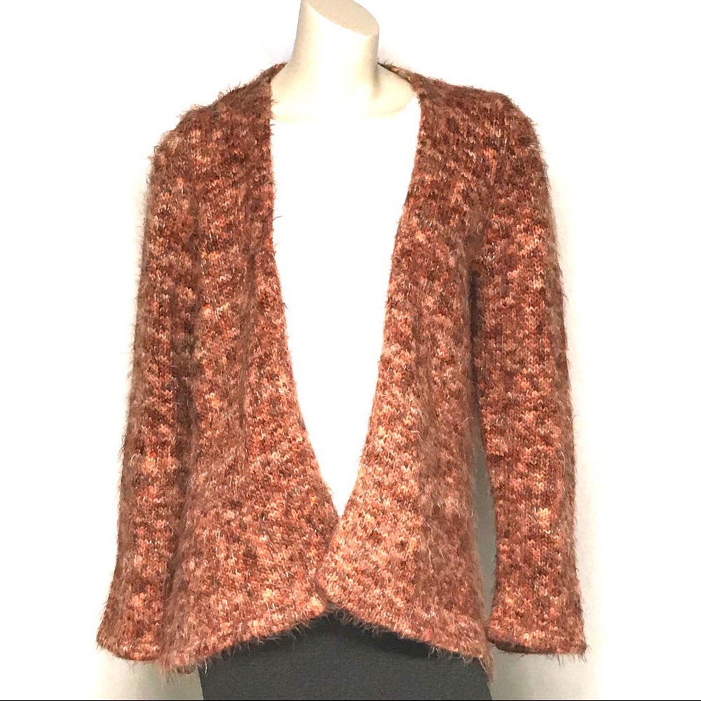 Per una fuzzy cardigan